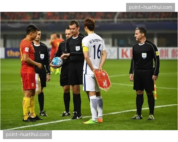 巴伦西亚1-1马略卡，双方各取一分保级形势稳定